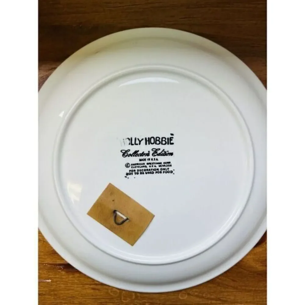 1972 Holly Hobbie Collector Plate 